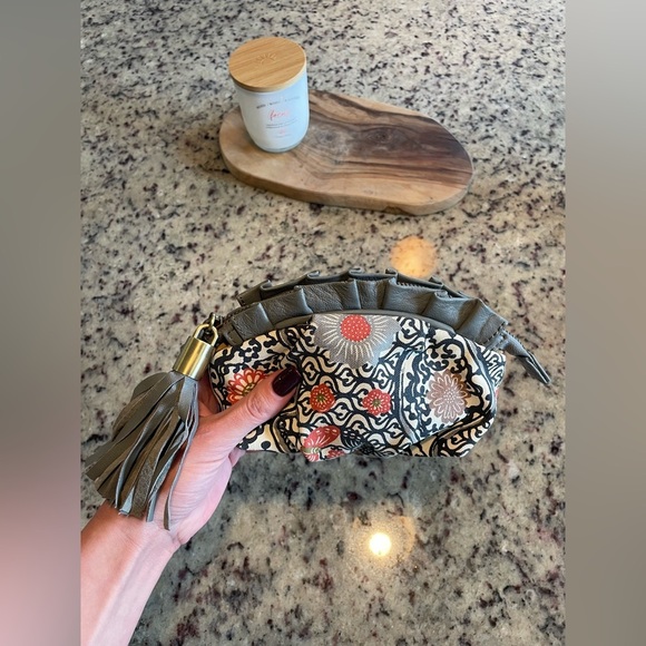 Miss Albright, Anthropologie , canvas, and leather clutch new without tags - Picture 1 of 7